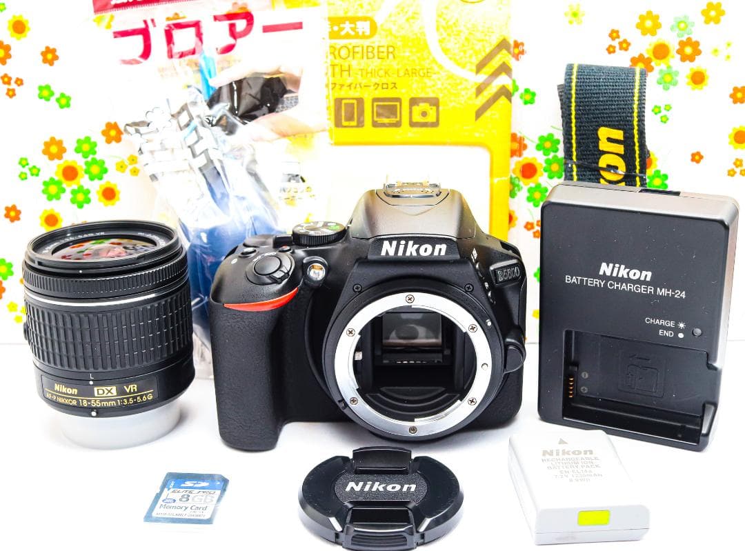 美品 ニコン Nikon D5600☆スマホに転送☆高性能一眼レフ☆自撮り可能！