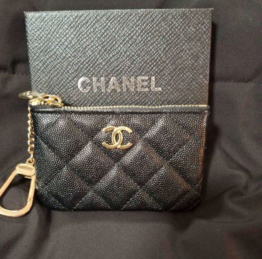 大人気♡ゴールドロゴ キルティングケース ノベルティ本日のみ