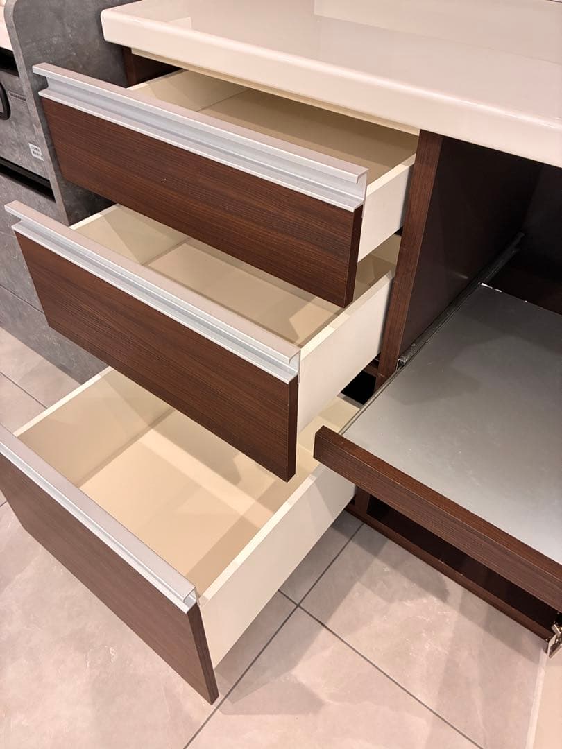 Pamouna　パモウナ　食器棚 キッチンボード