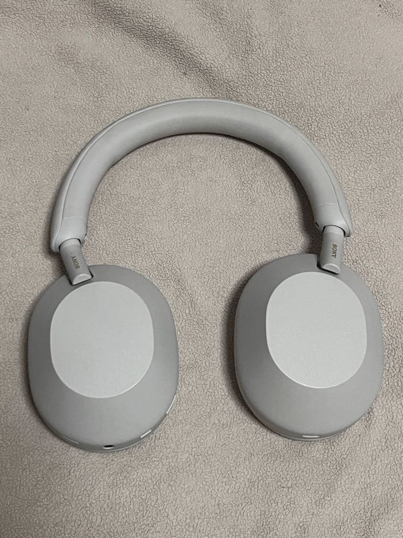 SONY WH-1000XM5 ワイヤレスヘッドホン ホワイト 美品 ケース付き