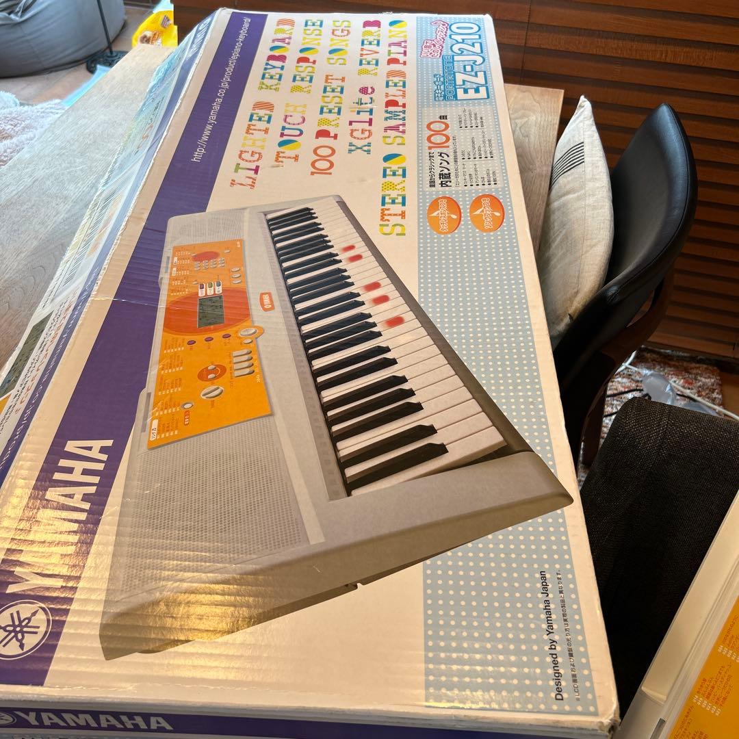 Yamaha EZ-210 電子キーボード 61鍵