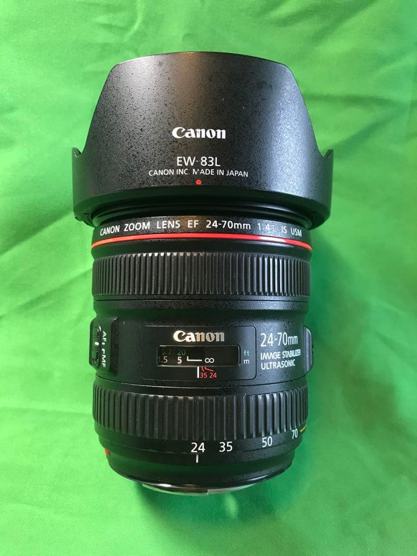Canon EF24-70mm f4L IS USM フードEW-83L付き