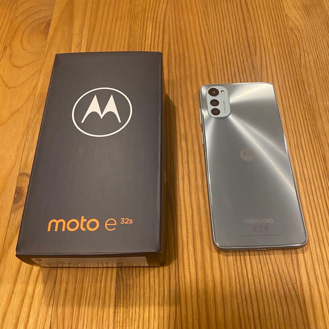 美品　MOTOROLA スマートフォン moto e32s ミスティシルバー