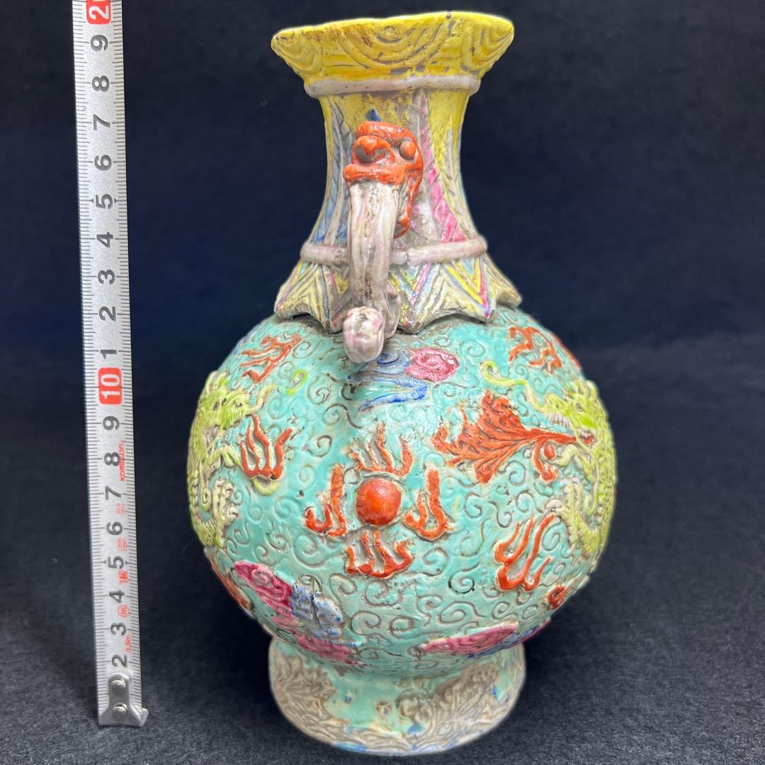 中国清時代　大清乾隆年製　粉彩浮彫龍図花瓶　東Y8-0408☆2F