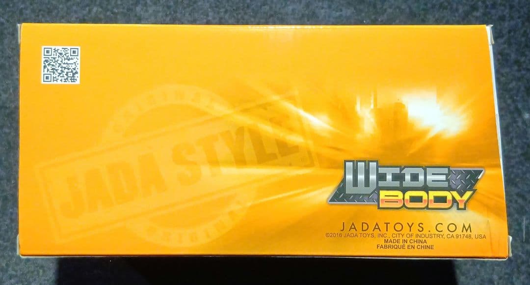 2016Chevy Camaroワイドボディ＆マッドブラック新品未開封ミニカー☆