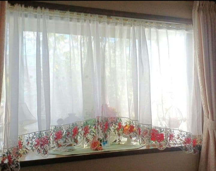 カフェカーテン【☆あみたん☆様オーダー品　レースアーチカーテン】ハンドメイド