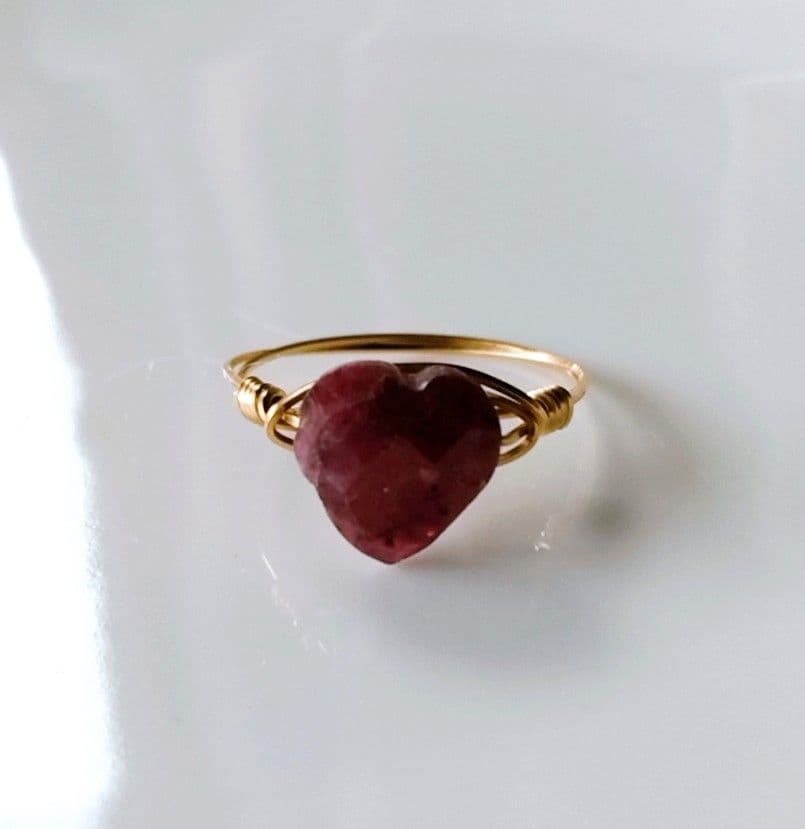 Kgf14 高品質 天然石 ナチュラル ルビー ハートカット リング