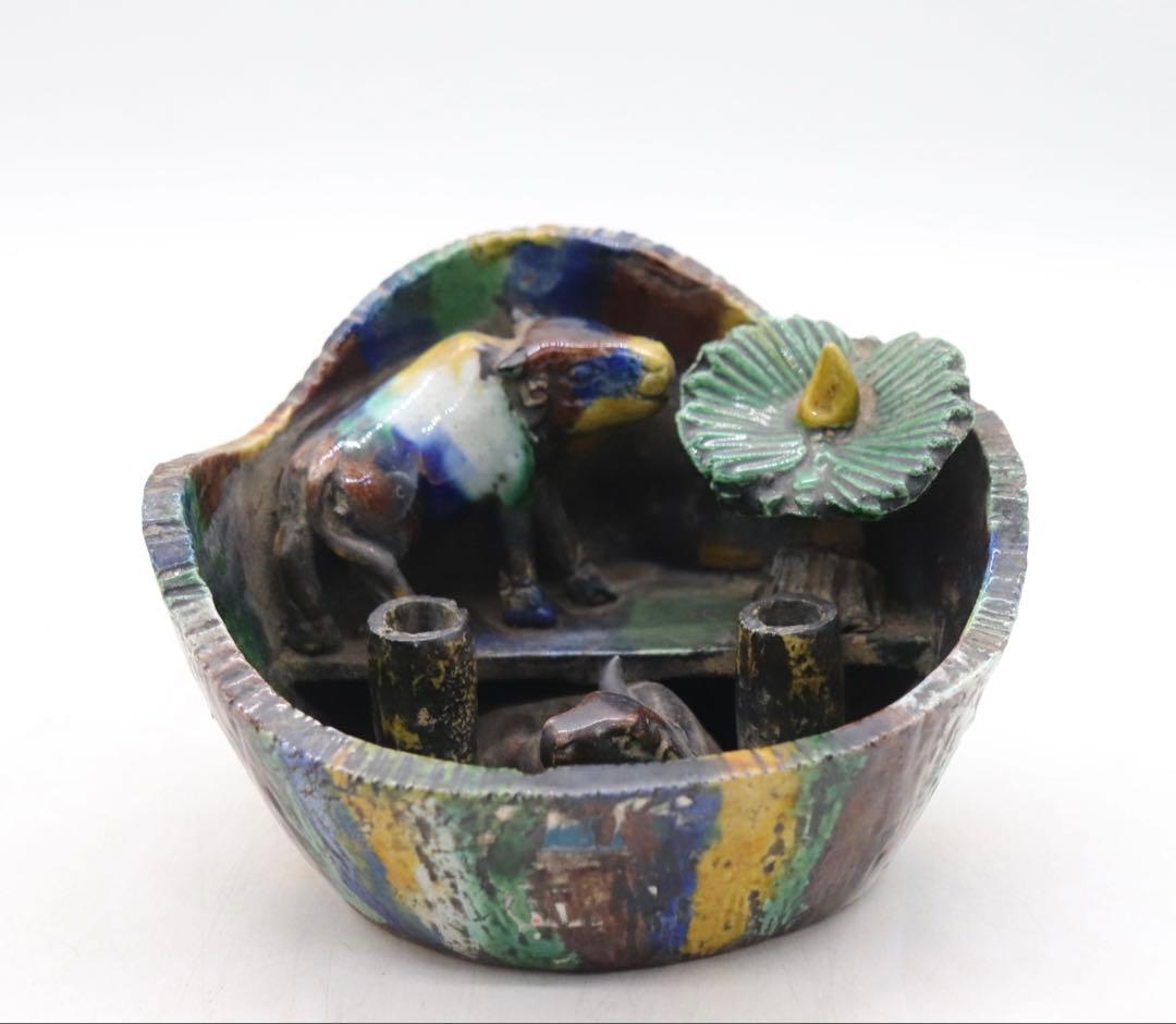 中国　明時代　素三彩　牛舎　アンティーク　木箱付　送料込み260407