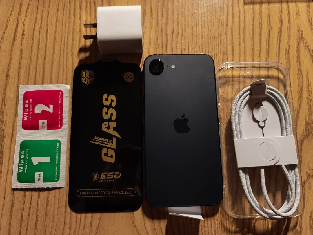 Apple iPhone 16e 128GB 新品未使用