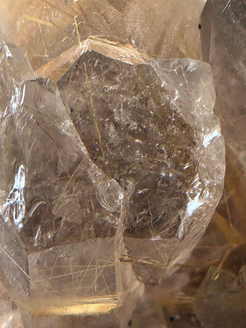 【新品未使用】スモーキールチル 原石 118g 母岩付きフロスト天然石