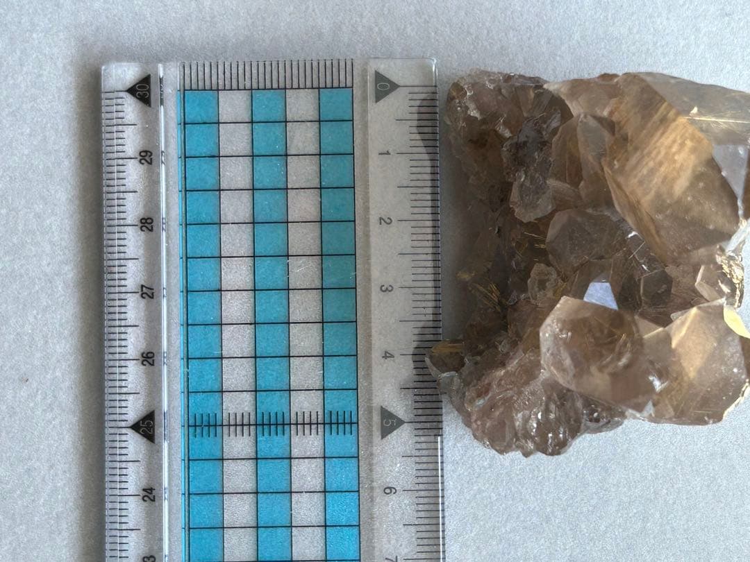 【新品未使用】スモーキールチル 原石 118g 母岩付きフロスト天然石