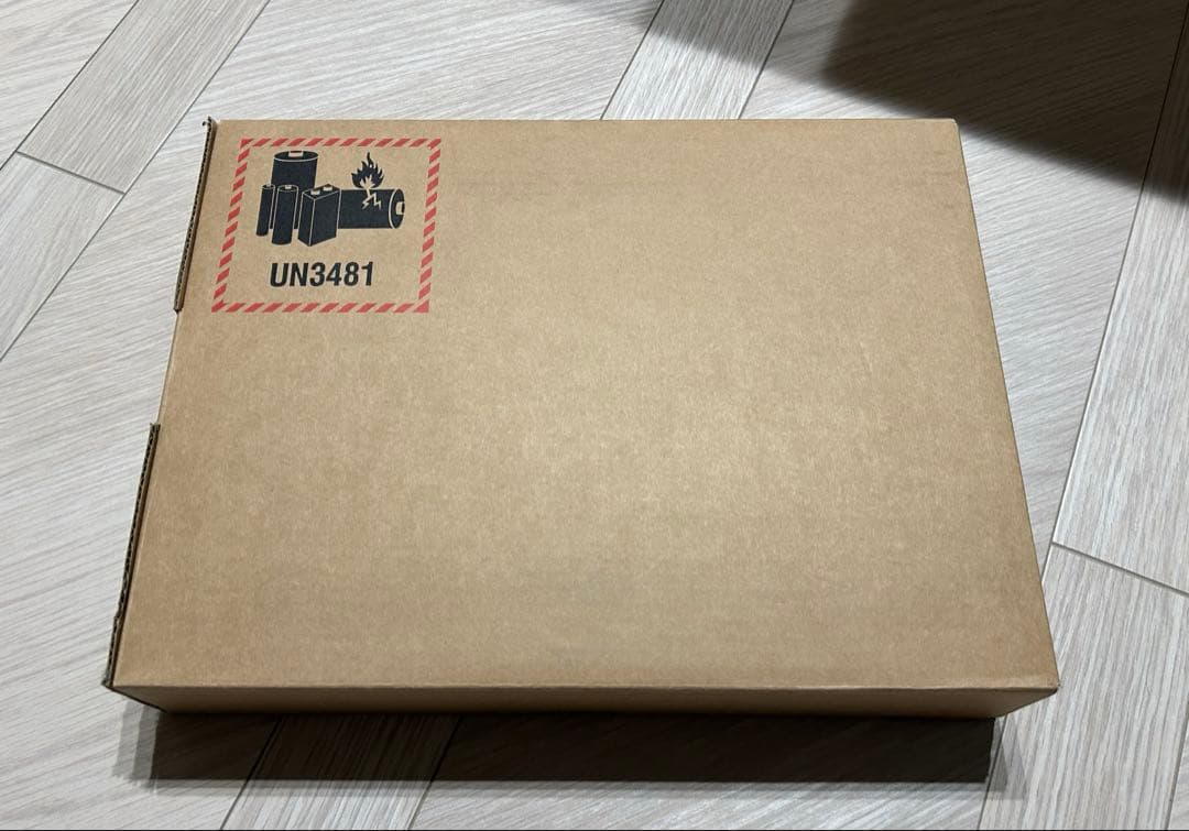 新品　MacBookAir13インチ　シルバー　M4/16GB/256GB