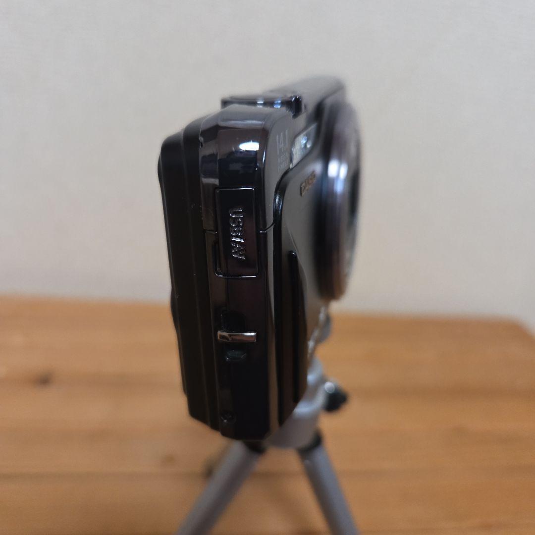 ジャンクCASIO EXILIM 14.1MP コンパクトデジタルカメラ3脚付き