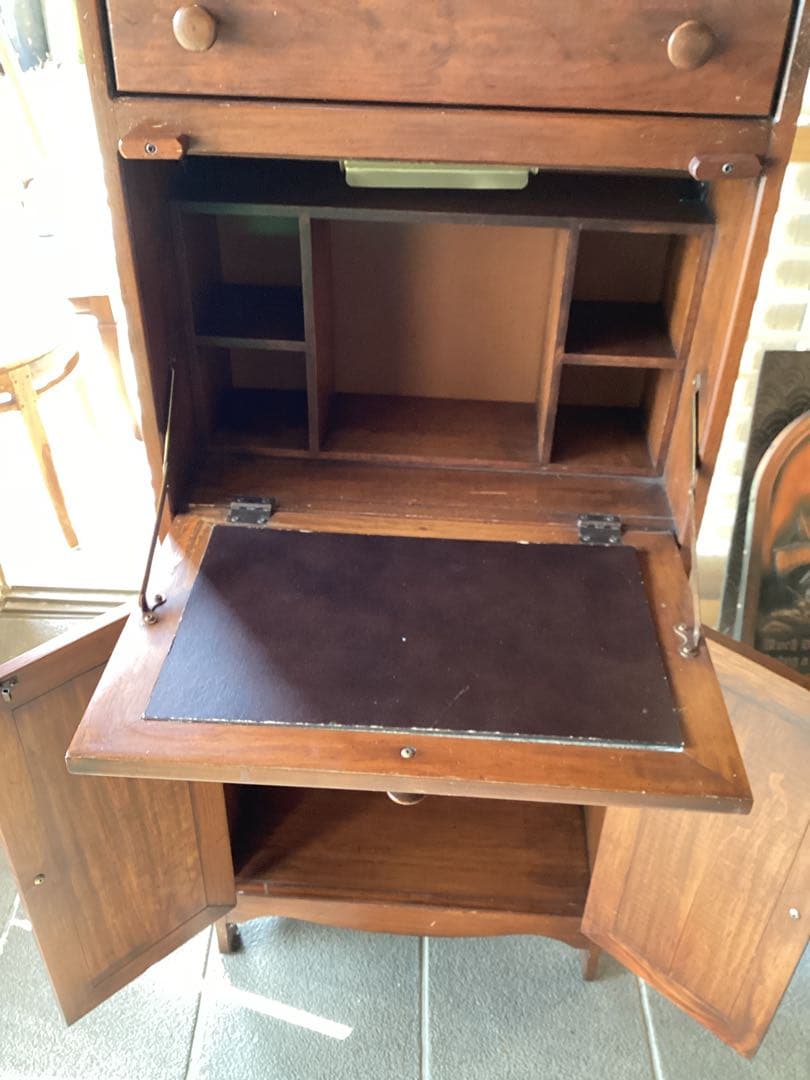 キャビネット　ライティングビューロー　アメリカン　デスク　ライト付き