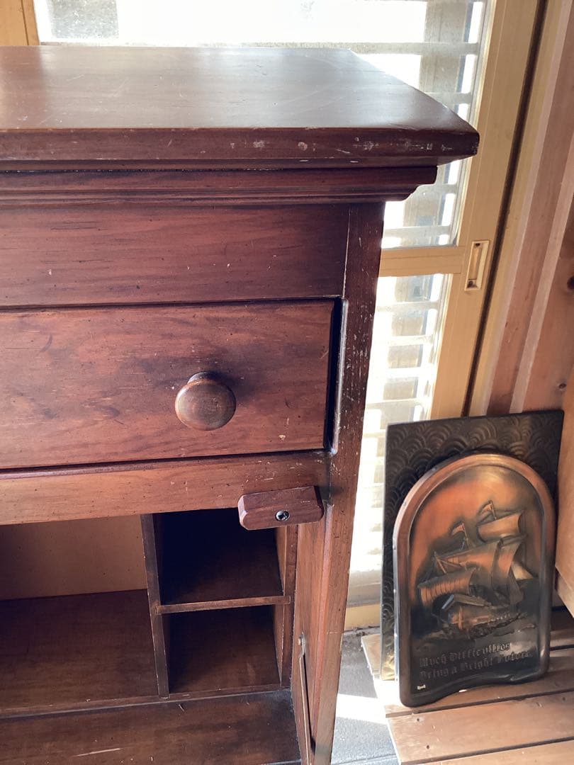 キャビネット　ライティングビューロー　アメリカン　デスク　ライト付き