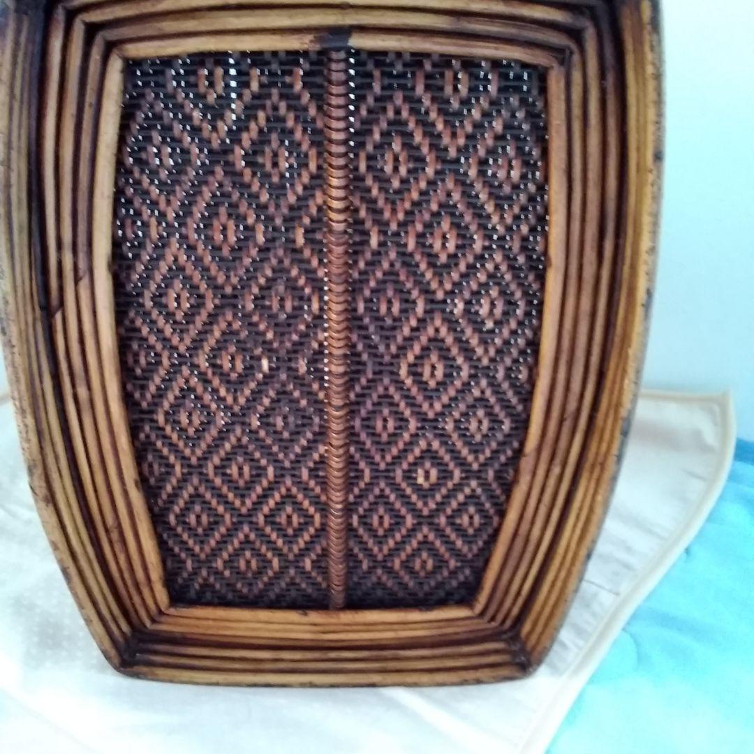 年代不明！ワンハンドル竹かご籐籠！竹籠 竹細工 竹編みカゴ 小物入れ！経年美品！