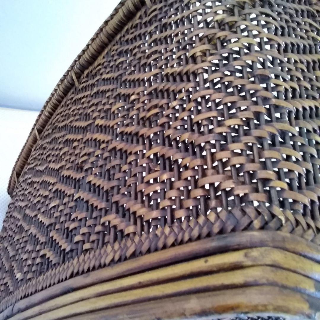 年代不明！ワンハンドル竹かご籐籠！竹籠 竹細工 竹編みカゴ 小物入れ！経年美品！