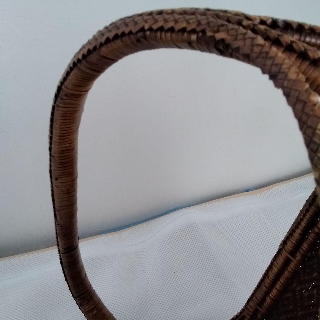 年代不明！ワンハンドル竹かご籐籠！竹籠 竹細工 竹編みカゴ 小物入れ！経年美品！