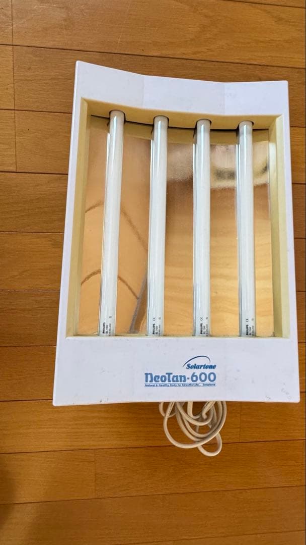 家庭用日焼けマシン Solartone NeoTan-600 ネオタン中古