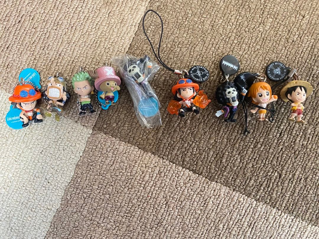 ワンピース　キーホルダー　ストラップ