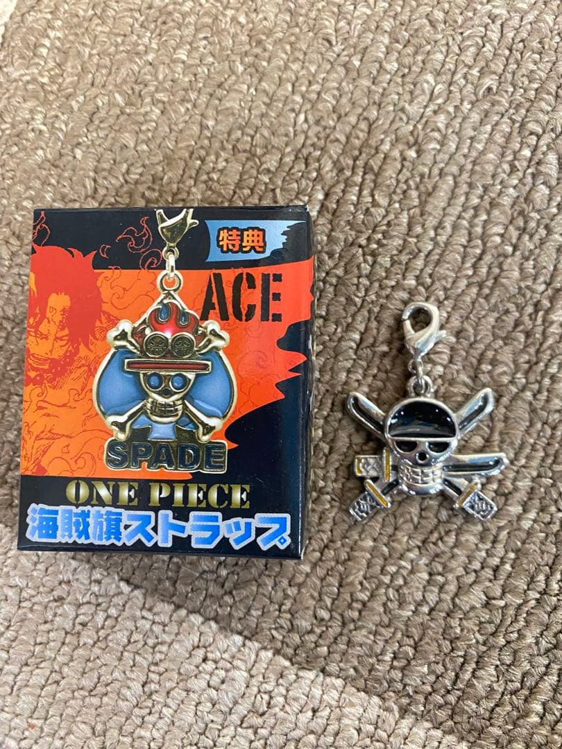 ワンピース　キーホルダー　ストラップ