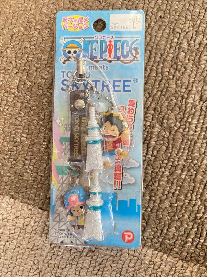 ワンピース　キーホルダー　ストラップ