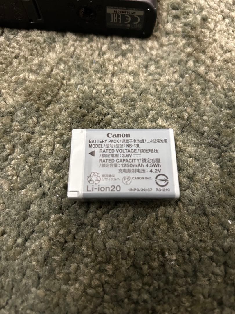 デジタルカメラ　Power Shot SX620HS