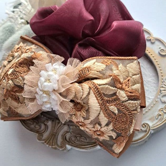 ポンタ様お取引中⭐3531⭐❣️大人可愛い春夏アクセ❣️オリジナル✴インド刺繍