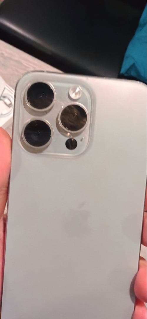 美品　iPhone 15 ProMAX 512GB ナチュラルチタニウム　本体