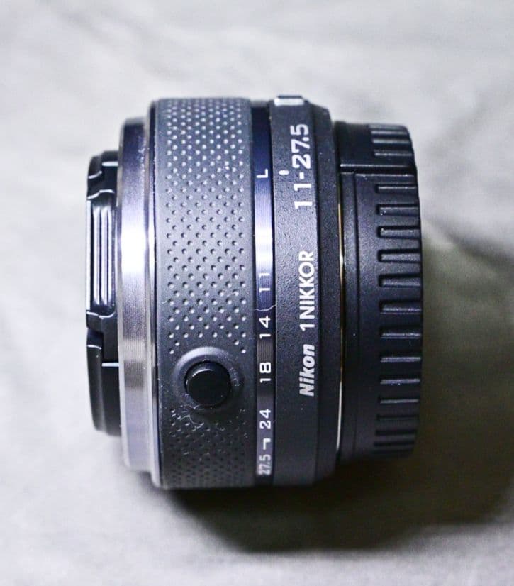Nikon 1 J5　 　NIKKOR レンズ✕２