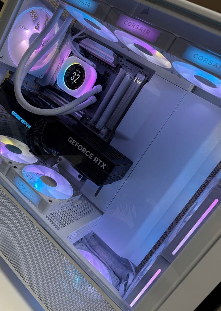 白統一 RTX5080 Ryzen9 9950X3D DDR5 64GB