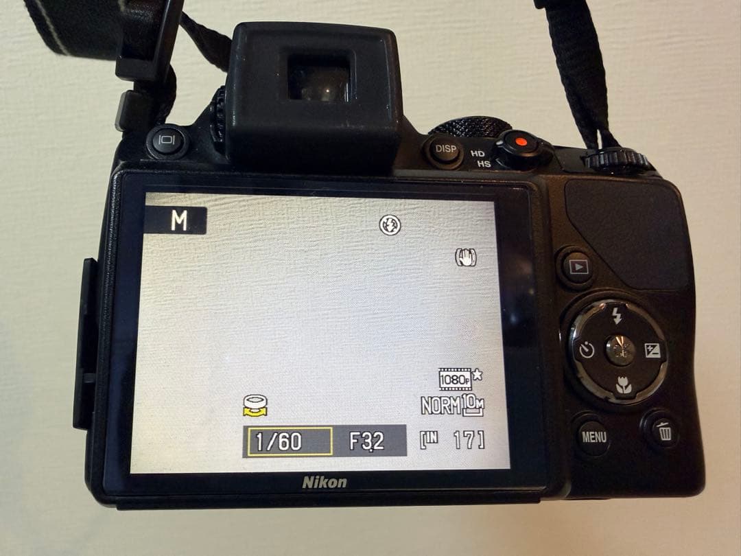 デジタルカメラ Nikon coolpix P100