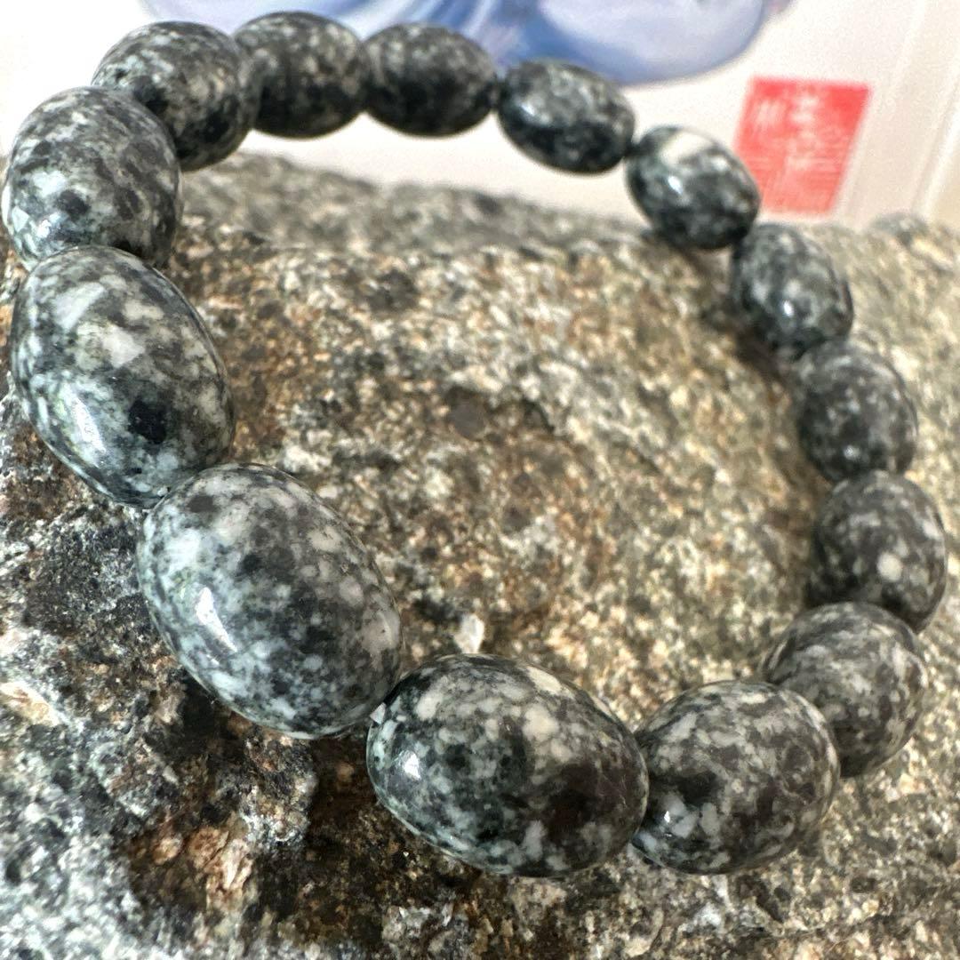 遠野霊石　高波動石　感謝の石　珍しいオーバルブレスレット　楕円形スピリチュアル