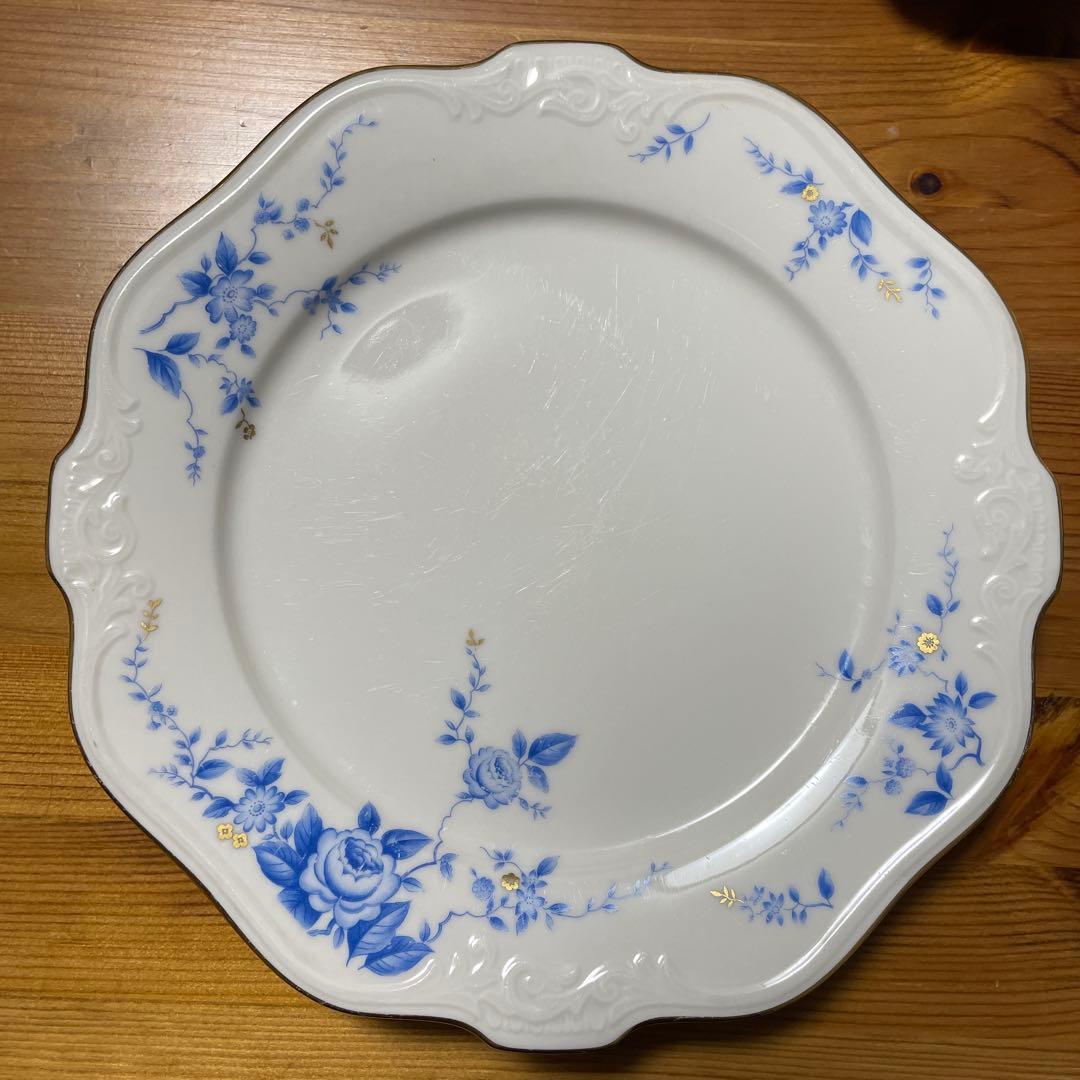 ノリタケ　青い花柄の食器セット