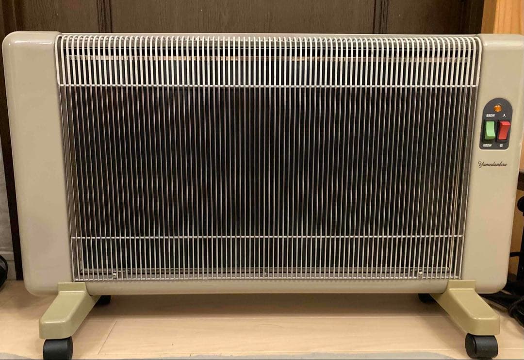美品　夢暖望880型　日本製 遠赤外線パネルヒーター　アールシーエス　キャスター