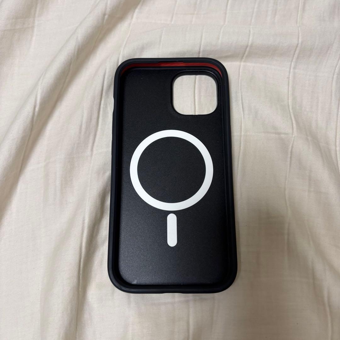 MAISON KITSUNE iPhone15ケース