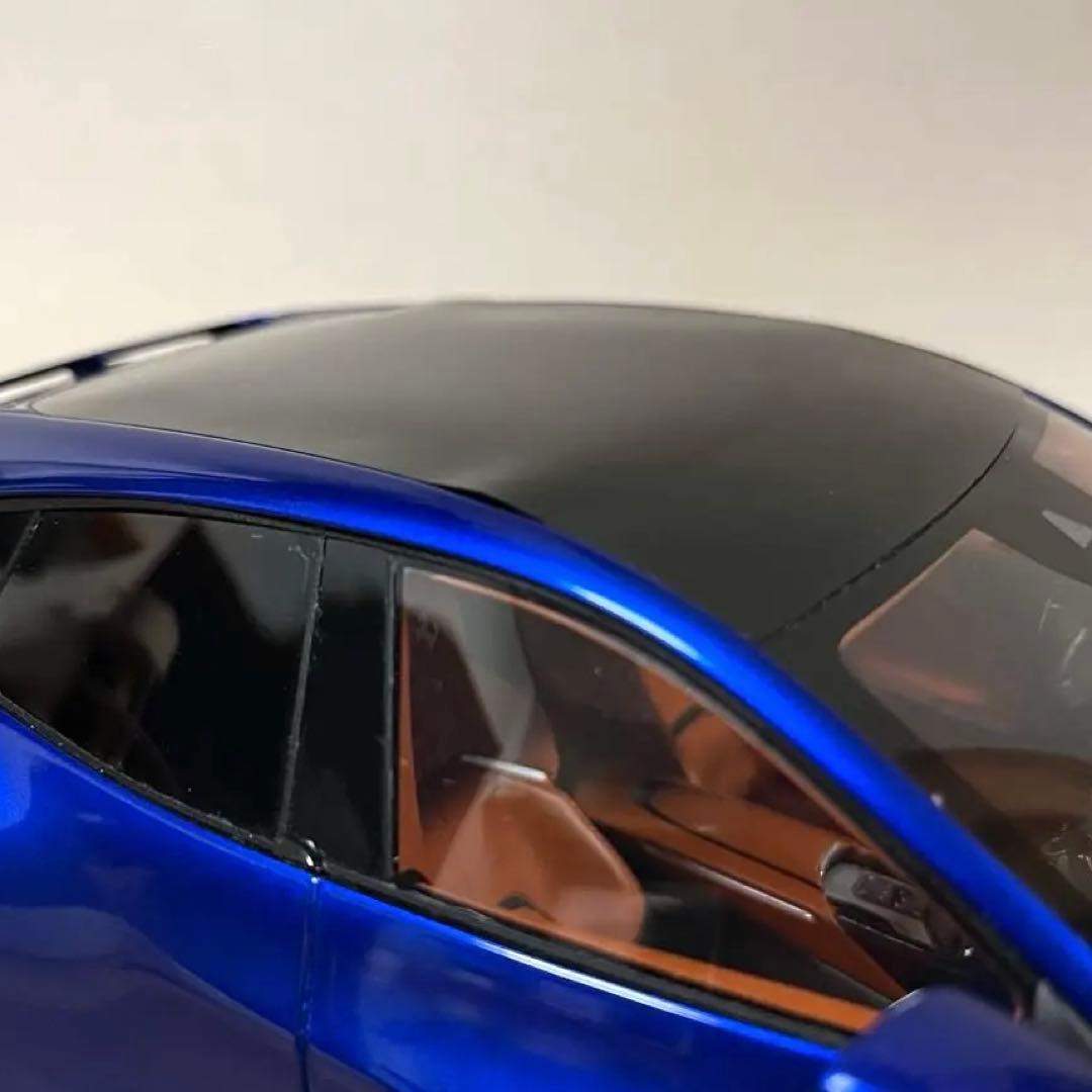 【ミニカー】 AT MODEL 1/18 フェラーリ プロサングエV12 SUV