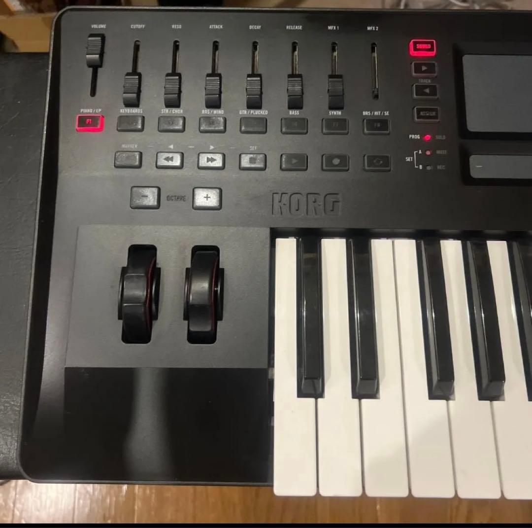 KORG TRITON taktile 25 シンセサイザー　MIDIキーボード