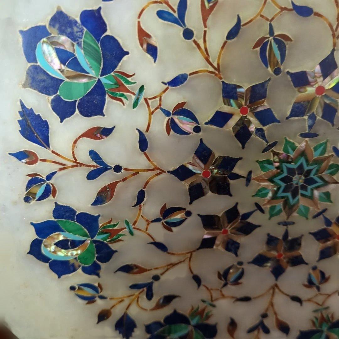 インド伝統工芸品、大理石象嵌細工 のプレート、木製スタンド付