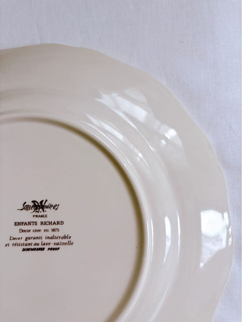 フランスブロカント　Saregueminesディナープレート