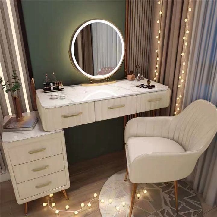 オシャレドレッサー　カラベロア調デスク引き出し3杯LEDミラー　椅子棚4点セット