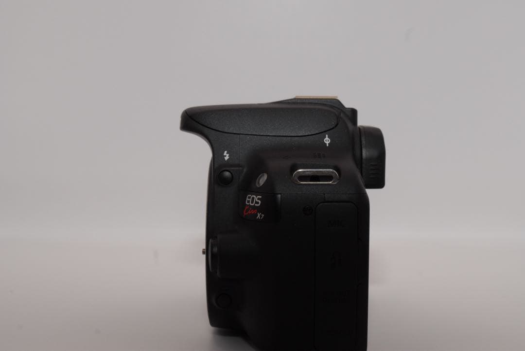 Canon EOS Kiss X7 ❣️一眼レフ 小型軽量 スマホ転送 キヤノン