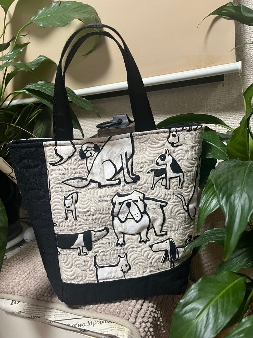 トートバッグ　犬　パッチワーク　ワンちゃんバッグ