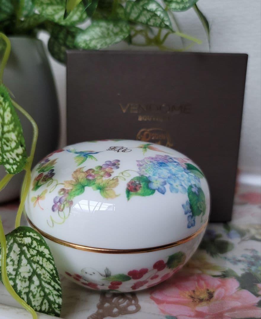 ノリタケ 　ヴァンドームブティック　限定　シマエナガ ボンボニエール