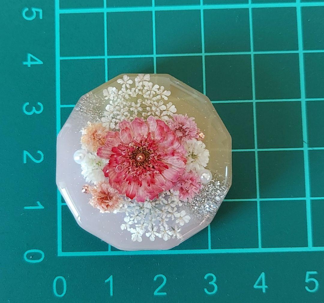 【1253】レジン　マトリカリア　ヘアゴム　ポニーフック　ブロ―チ　ハンドメイド