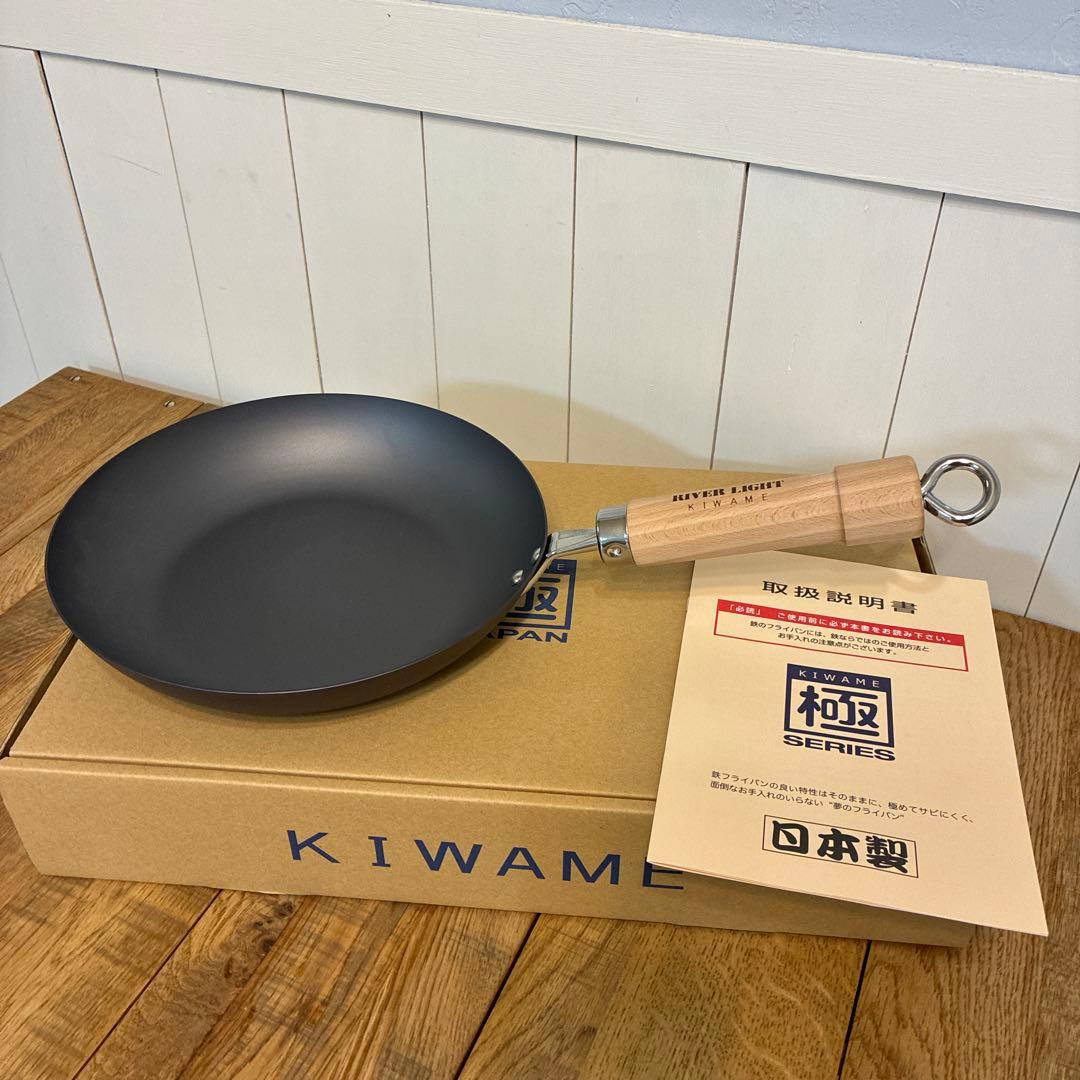 新品 極 リバーライト フライパン 24cm