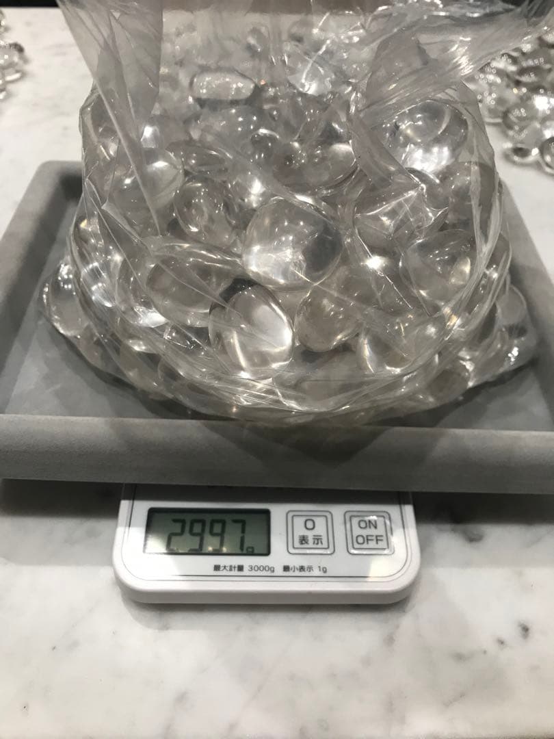【吉川晃司】天然水晶タンブル約６kg(230-250個程度)