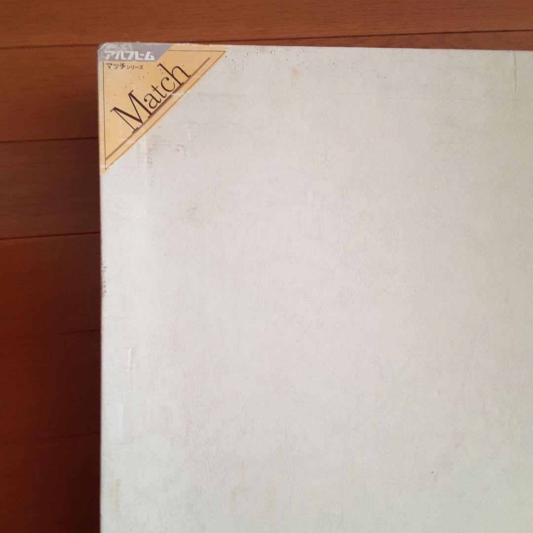 モノクロ自然風景　アルミフレーム　　トネリコの木