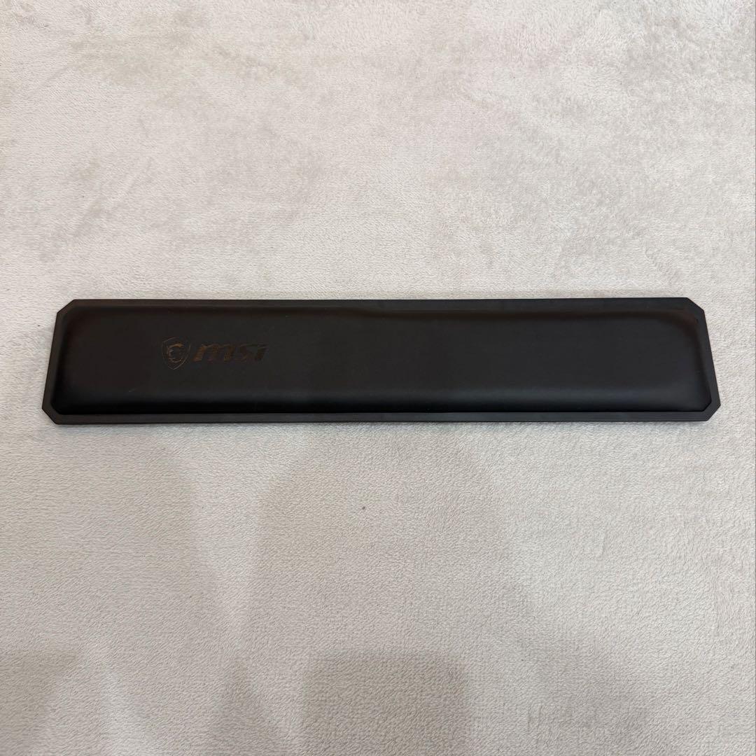 ゲーミングキーボード msiGK71