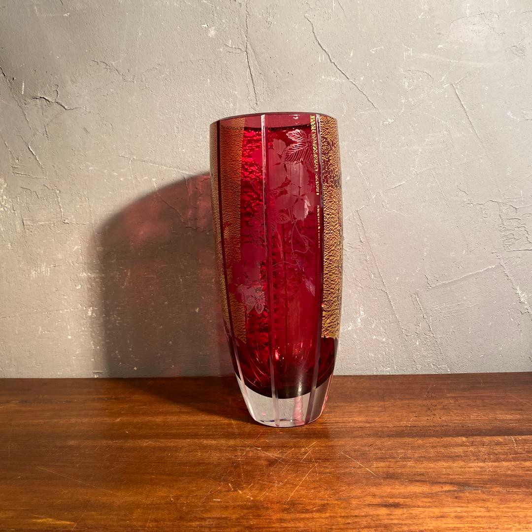 東洋佐々木硝子 紅波瑠 切子花瓶 伝統工芸品 フラワーベース オブジェ